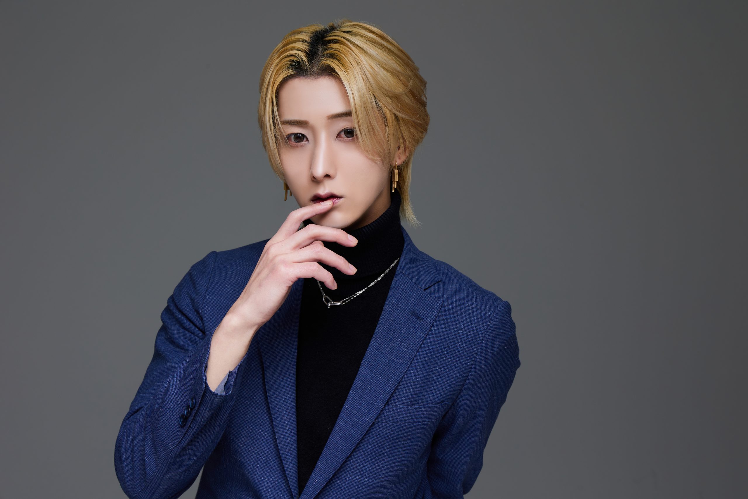 20241214_kein_aub_gaku_kisaki490525TR241214